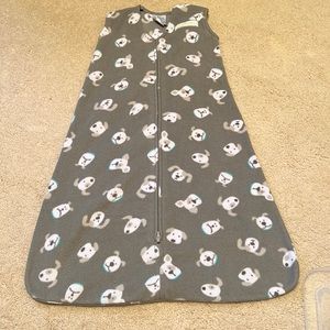 Light gray sleep sack, medium